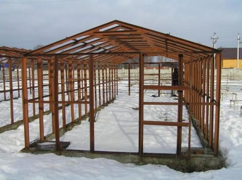 Какие материалы используются для изготовления каркасных теплиц из поликарбоната. Обзор видов каркасов для теплицы: выбор материалов, инструкция, как построить, готовые примеры лучших решений