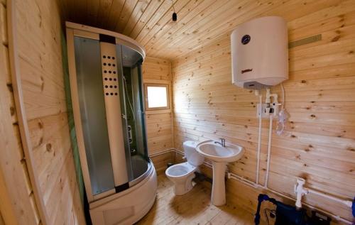 Строим бытовку с туалетом и душем своими руками: подробный ремонт 17