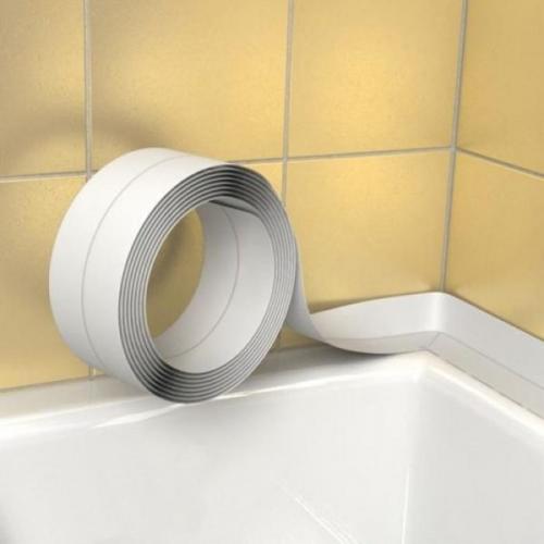 Бортик между ванной и стеной. Лента