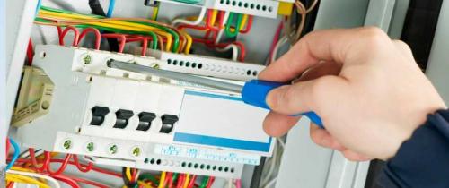 Для чего нужны автоматы в щитке. Монтаж автомата в щитке