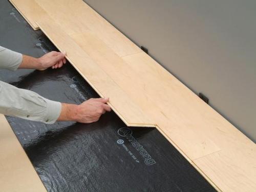 Укладка доски пола на фанеру. Плавающая укладка