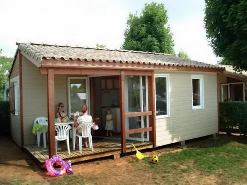 Строительство бытовок на участке. №1. Для чего нужна дачная бытовка?