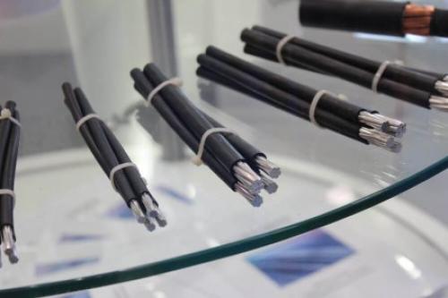 На какую глубину закапывать электрический кабель в частном доме. Достоинства и недостатки подземной прокладки 02 На какую глубину закапывать электрический кабель в частном доме. Достоинства и недостатки подземной прокладки 02