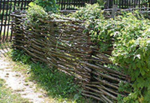 Кирпичные столбы для забора. Фундамент для забора