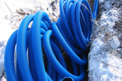 Гофра труба для кабеля наружной прокладки. Какую гофру использовать для проводки кабеля под землей