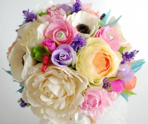 Объемные цветы из гофрированной бумаги. Как сделать цветы из гофрированной бумаги своими руками?