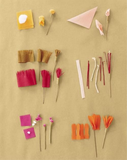 Большой цветок из гофрированной бумаги. Цветы из гофрированной бумаги своими руками, которые не отличить от настоящих!