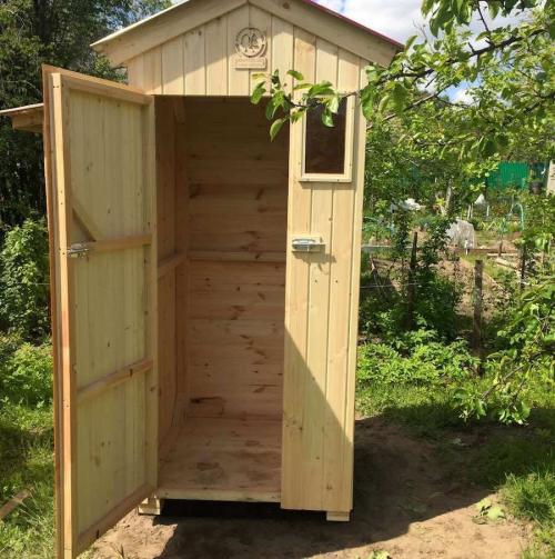 Туалет на даче варианты. Туалет для дачи — постройка своими руками и интеграция в ландшафтный дизайн (115 фото)