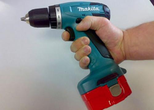 Реечный алюминиевый потолок в ванной. Установка реечного потолка в ванной: перечень материалов и инструкция по выполнению работ