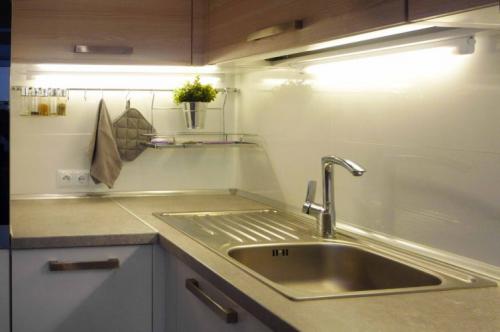 Подсветка кухонной зоны. Конструктивные особенности светодиодной подсветки 08