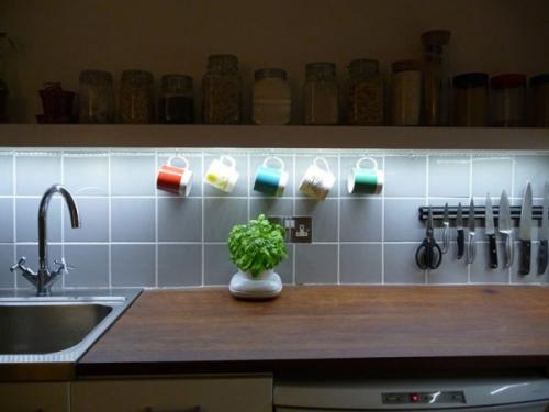 Подсветка для кухни без розетки. Светодиодная лента