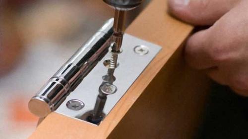 Установка межкомнатных дверей на 3 петли. Разметка