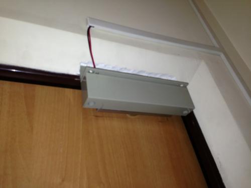 Какие меры безопасности следует принять при использовании магнитного замка для уличной двери. Преимущества и недостатки системы