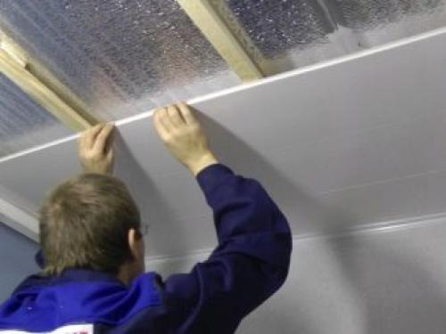 Подвесной потолок своими руками из панелей. Выбор панелей на потолок 15 Подвесной потолок своими руками из панелей. Выбор панелей на потолок 15