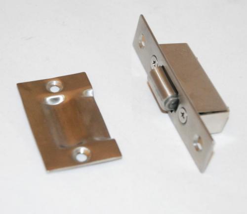 Какие преимущества использования магнитного фиксатора для двери настенного