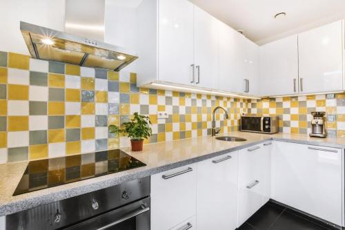 Выберите идеальную краску для плитки в ванной комнате: топ-9 рекомендаций 02