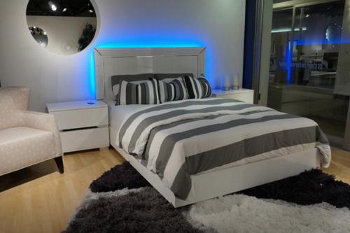 Уверенно и быстро: как перетянуть кровать самостоятельно 03