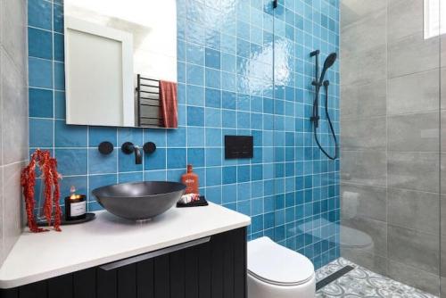 Какие цвета краски наиболее популярны для ванной комнаты