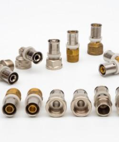 Как соединить металлопластиковые трубы в домашних условиях. Способы соединения и монтажа металлопластиковых труб