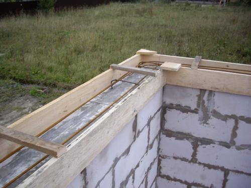 Летняя пристройка к дому своими руками. Из чего лучше сделать пристройку к дому: выбор материала и фундамента