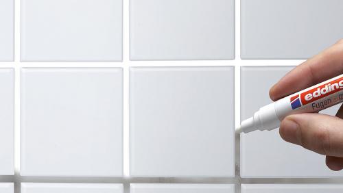 Как правильно наносить краситель на плитку в ванной комнате. Как покрасить плитку в ванной за 5 шагов