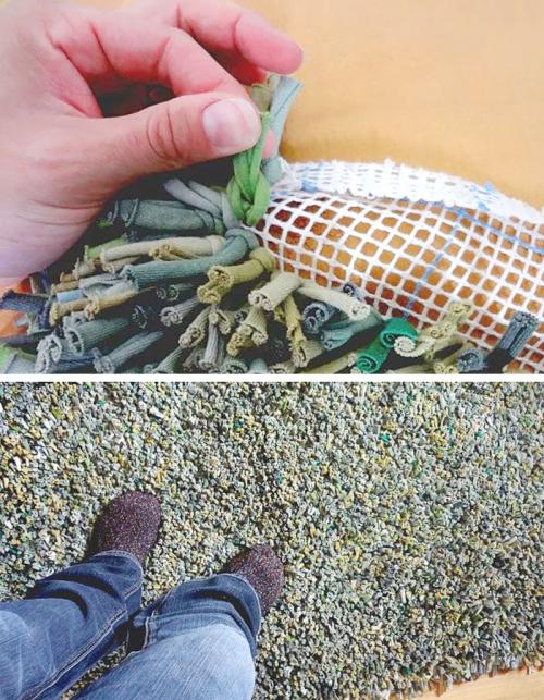 Бабушкин коврик из старых вещей. Коврик из старых вещей
