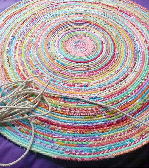 Бабушкин коврик из старых вещей. Коврик из старых вещей