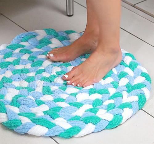 Бабушкин коврик из старых вещей. Коврик из старых вещей