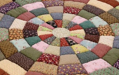 Коврик своими руками из старых вещей. Как связать коврик крючком 09 Коврик своими руками из старых вещей. Как связать коврик крючком 09