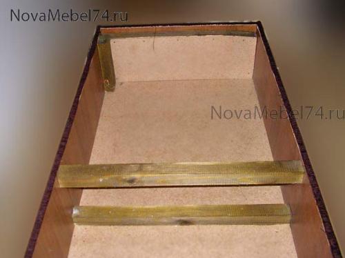 Как сделать перетяжку дивана Еврокнижки своими руками: подробный инструктаж 14 Как сделать перетяжку дивана Еврокнижки своими руками: подробный инструктаж 14