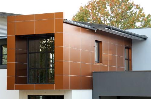 Панели для фасадов частных домов. Варианты дизайна на любой вкус и стиль