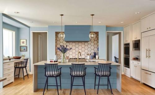 Стены в кухне просто, дешево и эффективно. Покраска или побелка