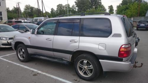 Молдинг авто зачем. Зачем нужны молдинги на дверях машины