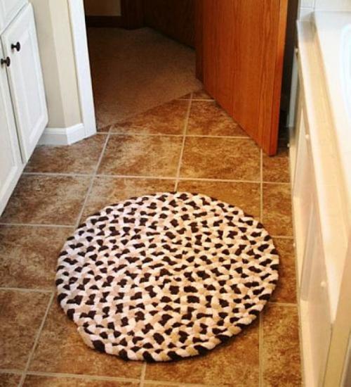Коврики крючком из старых вещей для начинающих пошаговая инструкция. 12 необычных идей, как сделать коврики из старых вещей
