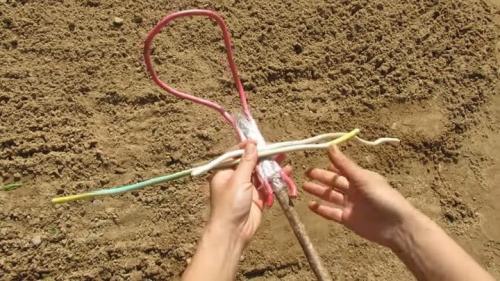 Скульптуры из ткани и цемента. Крутая самоделка из старой детской одежды и цемента