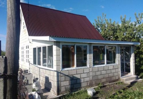 Пристройка закрытой веранды к дому. Закрытая зимняя веранда пристроенная к дому: все, что нужно знать