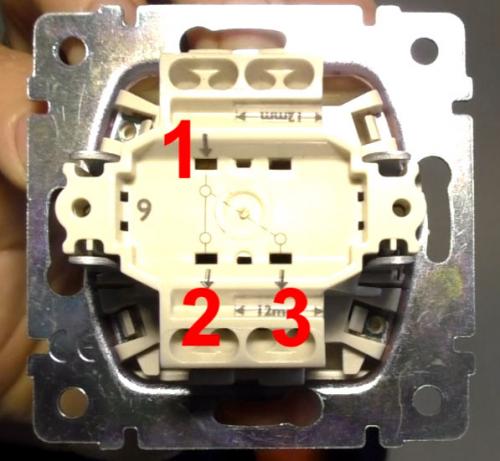 Проходной выключатель подключение 3 точки. Схема подключения проходного выключателя из 3-х мест 16 Проходной выключатель подключение 3 точки. Схема подключения проходного выключателя из 3-х мест 16