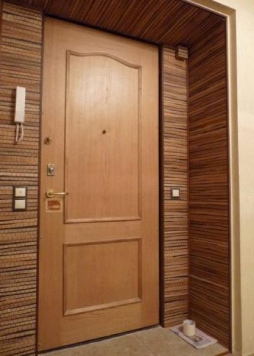 Обшивка входной двери. Отделка входных дверей 04