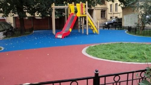 Резиновое покрытие для детских площадок вредность. Травмобезопасные покрытия детских площадок: что выбрать для участка?