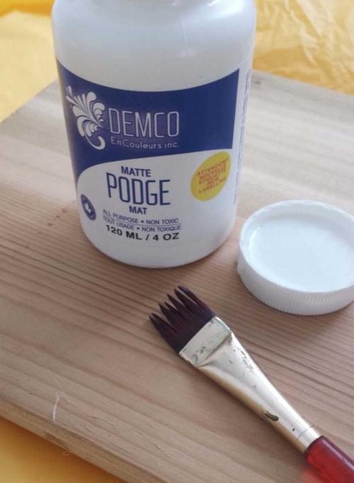 Декупаж по дереву. Декупаж на дереве: пошаговая инструкция по нанесению и техника выполнения для начинающих (120 фото)