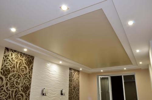 Влияет ли высота натяжного потолка на расположение светильников. Минимальная высота натяжного потолка