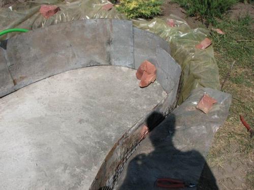 Как сделать прудик своими руками. Устройство бетонного водоема