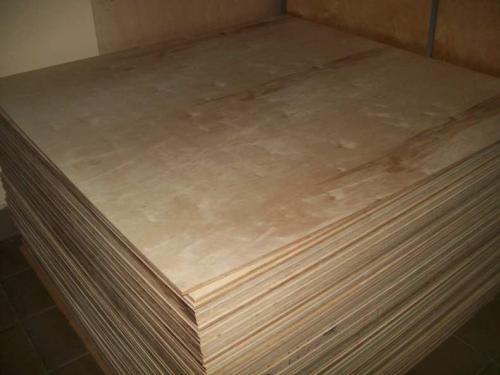 Сорта фанеры фсф. Фанера ФСФ: основные отличия от фанеры ФК, в чем разница и какая лучше. Популярные сорта, марки и расшифровка аббревиатуры