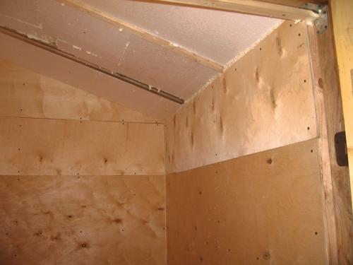 Как обшить фанерой стены дома изнутри правильно. Как надежно обшить бревенчатый дом изнутри фанерой