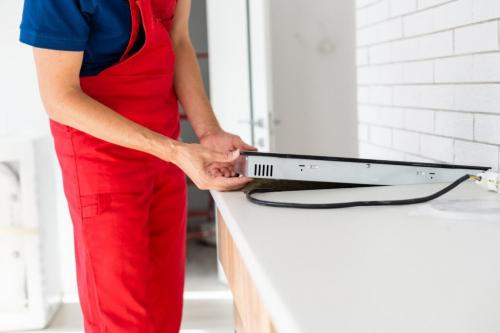 Как удалённое управление влияет на эффективность индукционной плиты. Что такое индукционная плита и как она работает