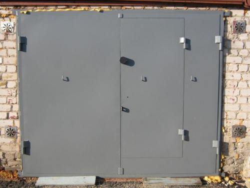 Устройство гаражных ворот. Гаражные ворота своими руками: пошаговое описание постройки и нюансы изготовления ворот для гаража (125 фото и видео)