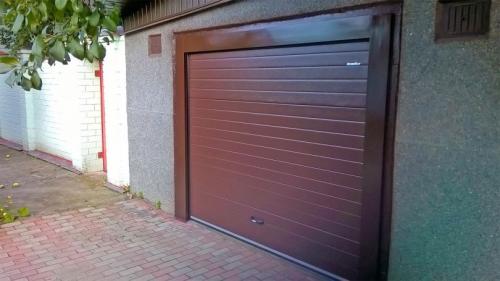 Устройство гаражных ворот. Гаражные ворота своими руками: пошаговое описание постройки и нюансы изготовления ворот для гаража (125 фото и видео)