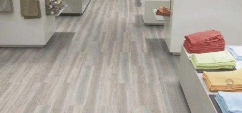 Плитка ПВХ для пола недостатки. Особенности